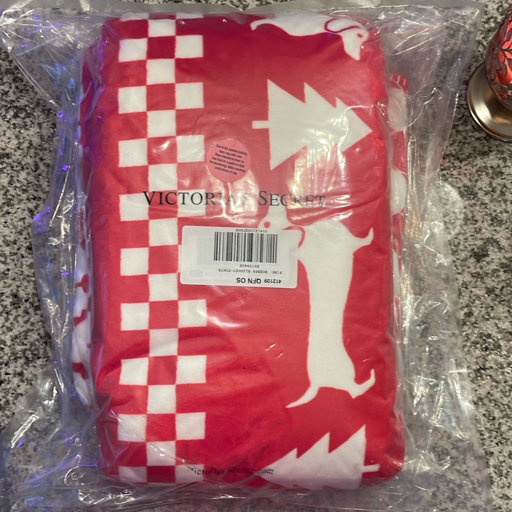 Victoria’s Secret plush super soft blanket